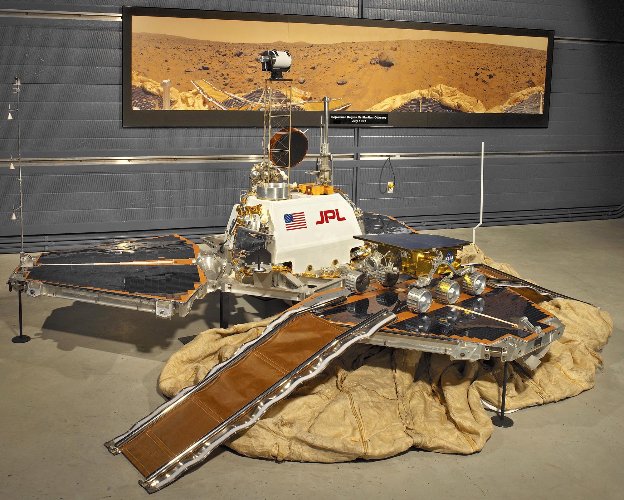 Mars Pathfinder Lander and Sojourner Rover