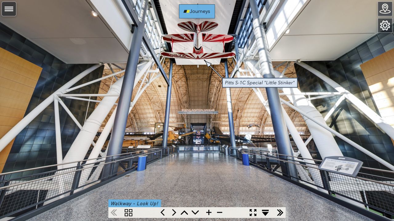 The tour at Walkway Look Up, with map and settings buttons at upper right and reading controls incorporated into the navigation ribbon at the bottom.